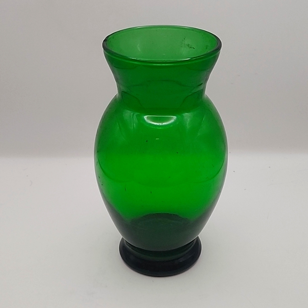 Vintage Anchor Hocking Green Vase 5.5"